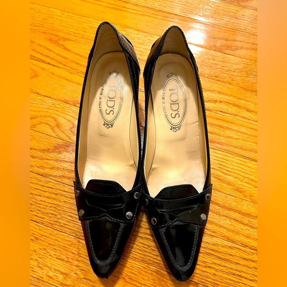 Tod’s Drivers black patent leather kitten heels - size 9
